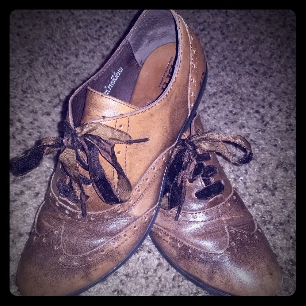 Born Hand-crafted Oxford Flat Shoes